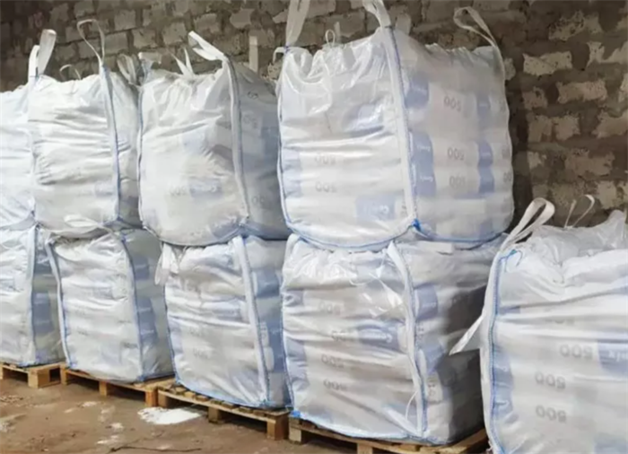 Цемент белый 500 слинг-бэг 1400 кг (п/э мешки по 40 кг) 1660